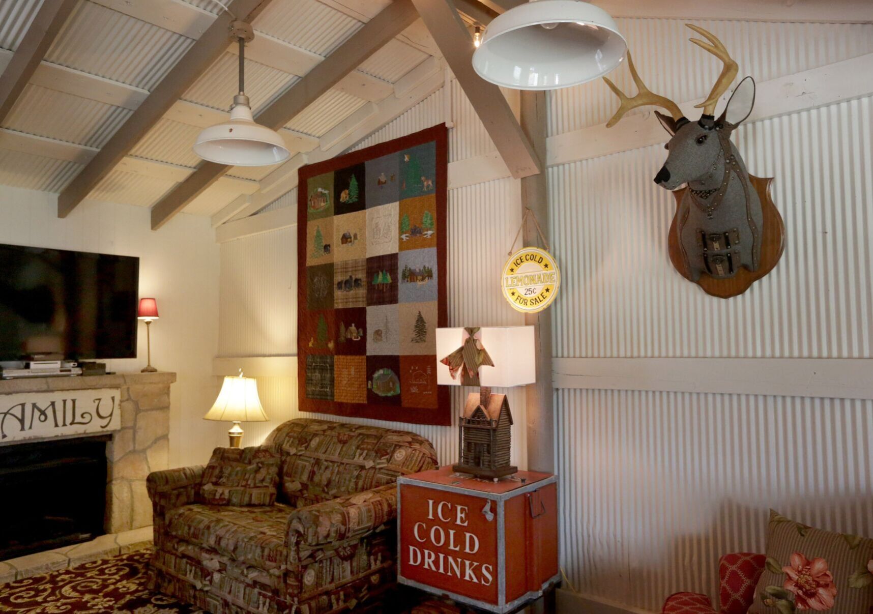 At Home with Allie and Jim Wright in Silex